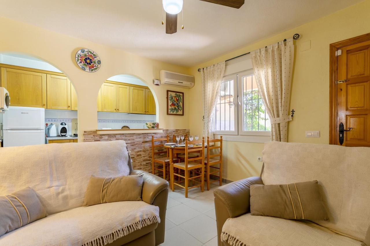 Heads 2 Holiday Homes Apartment Villamartin  Eksteriør bilde
